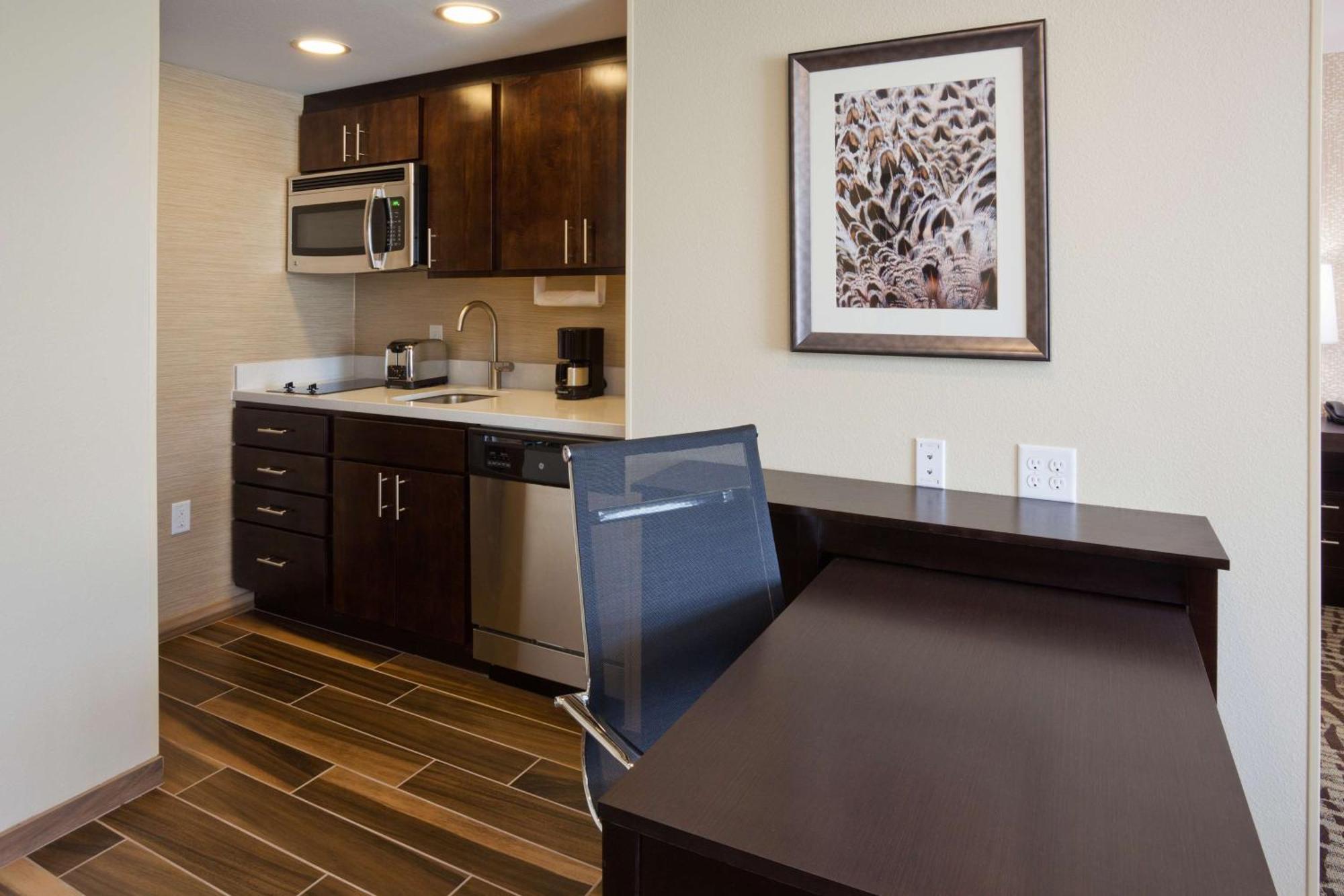 Homewood Suites Davenport Bettendorf Extérieur photo