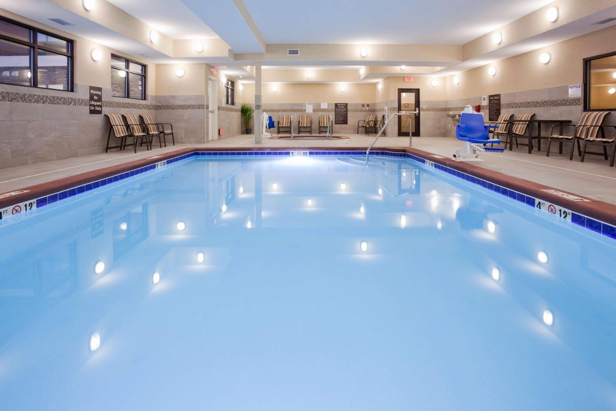 Homewood Suites Davenport Bettendorf Extérieur photo