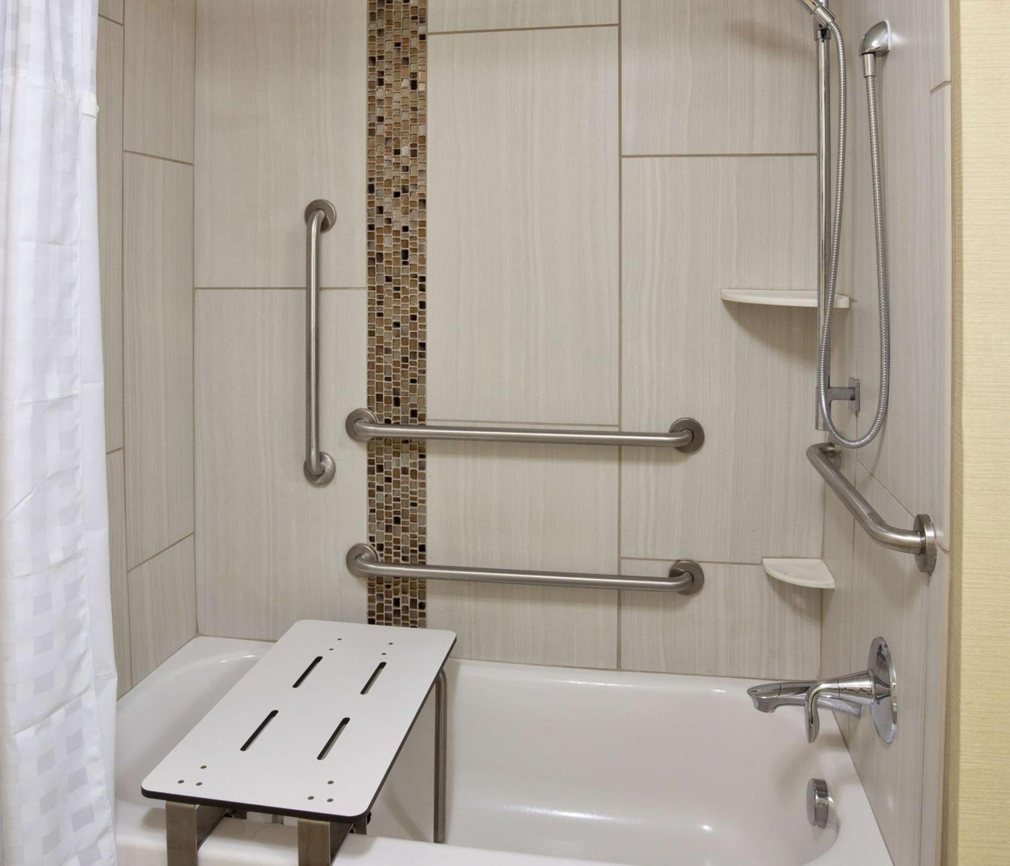 Homewood Suites Davenport Bettendorf Extérieur photo